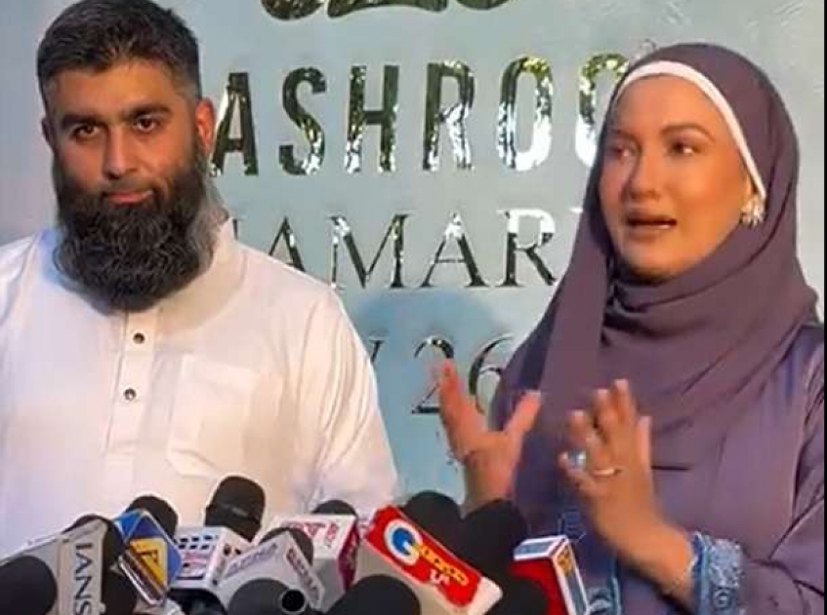 Mashroo expands modest wear market with Aquamarine FW26 range by Gauahar Khan